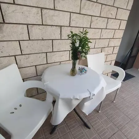 Apartamento Repose Apt In Centre, With Free Private Parking And Patio Mostar