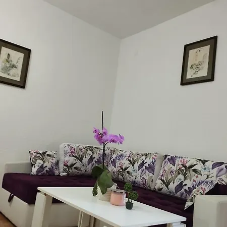 Repose Apt In Centre, With Free Private Parking And Patio * Mostar