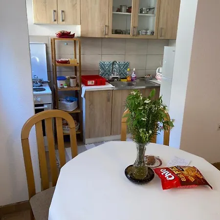 Apartamento Repose Apt In Centre, With Free Private Parking And Patio *